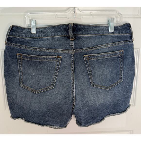 Torrid Frayed Hem Stretch Denim Jean Shorts – Size 12 - Picture 3 of 3